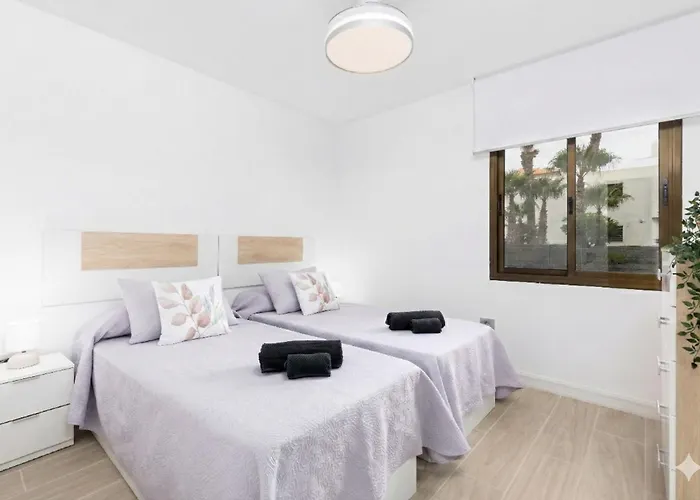 아파트 Home2book Charming Poolside Retreat *